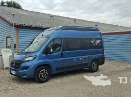 Hymer Free 540 med hævetag automatgear