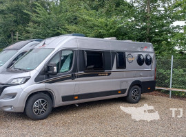 Malibu van 640 Coupe 2 Room LE RB 