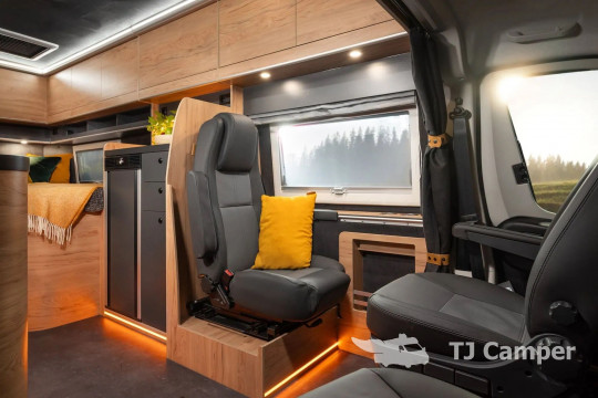 Globe Traveller Explorer X