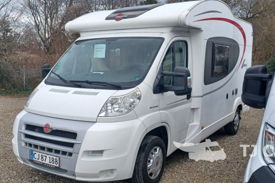 Bürstner Ixeo it 586
