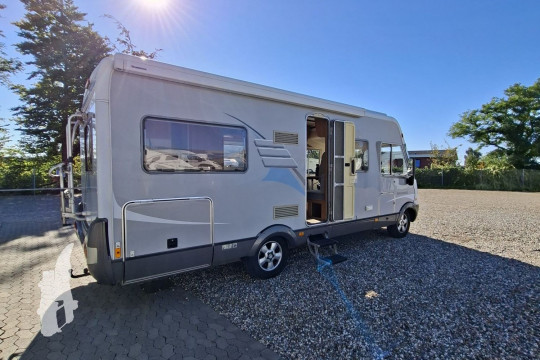 Hymer B 654