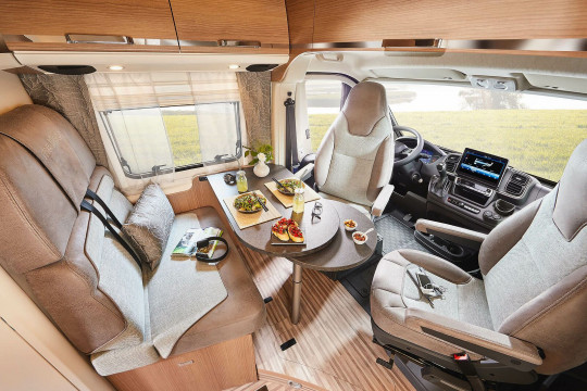 Malibu Van first class  two rooms 640 LE RB