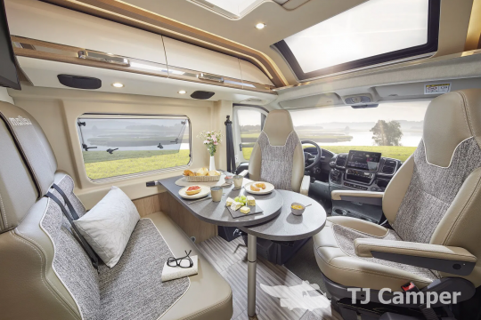 Malibu van 640 Two Rooms LE RB GT
