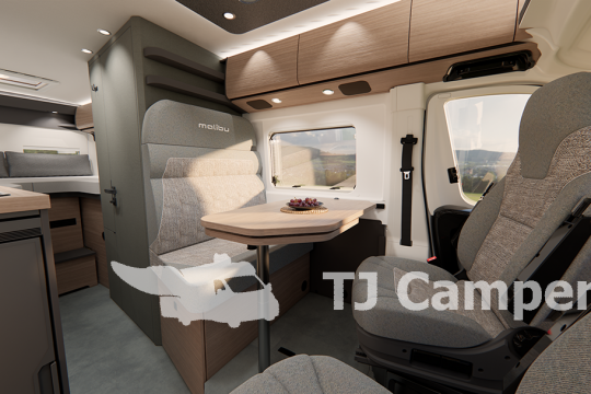 Malibu 640 LE RB two rooms skyview