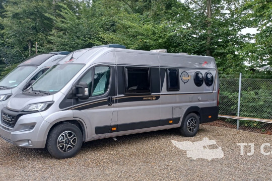 Malibu van 640 Coupe 2 Room LE RB 