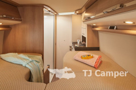 Malibu Van First Class  two rooms GT Skyview 640 LE RB - 500015166