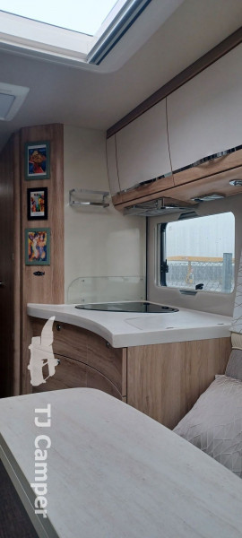 EuraMobil T726 EF Premium Plus