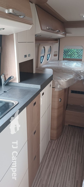 Malibu van 640 Coupe 2 Room LE RB 