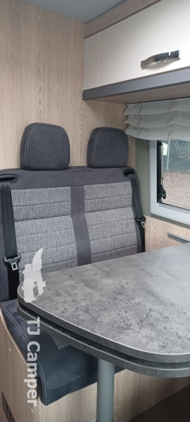 Pössl Summit 640 ( udlejning )