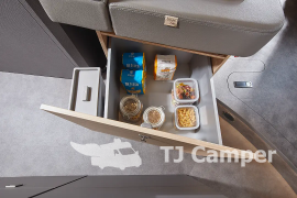 Malibu 640 LE RB two rooms skyview