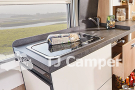 Malibu van 640 Two Rooms LE RB GT