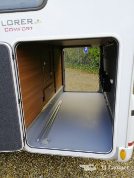 LMC Explorer I735