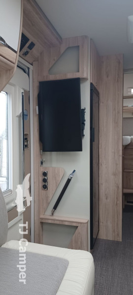 EuraMobil T726 EF Premium Plus