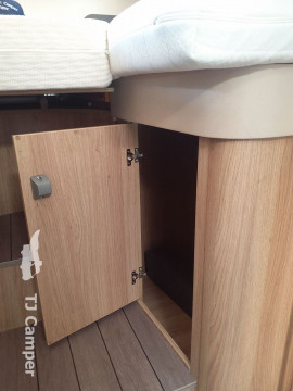Knaus Sky TI 700 MEG