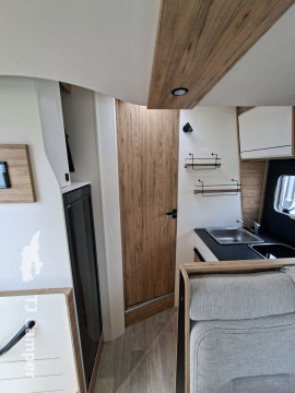 Pilote P 696GJ