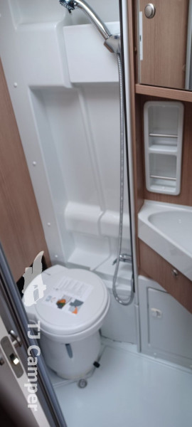 Malibu 640 LE Charming GT Skyview