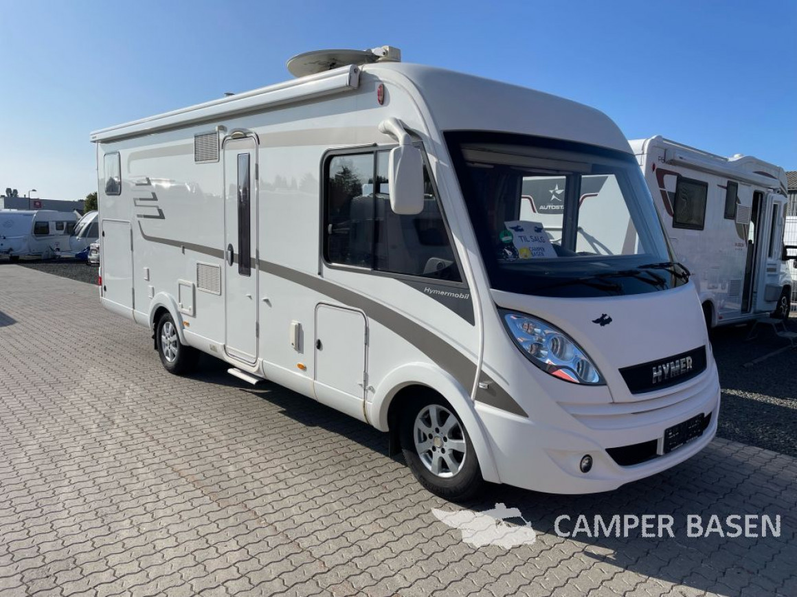 Hymer B 678