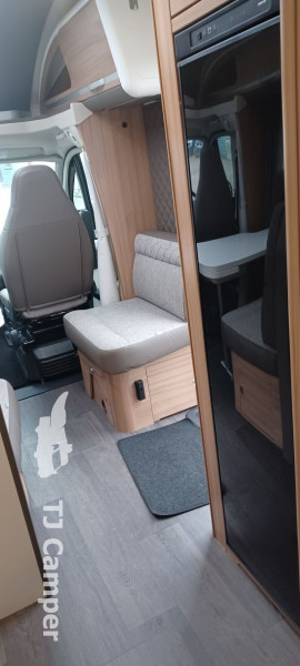 Adria Coral Axess 670 SL