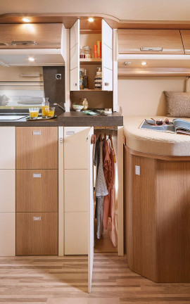 Malibu Van first class  two rooms 640 LE RB
