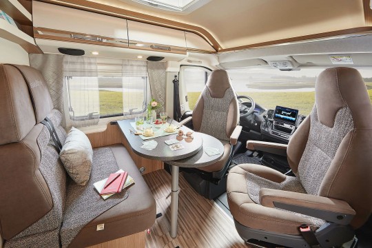 Malibu Van first class two rooms coupé 640 LE RB