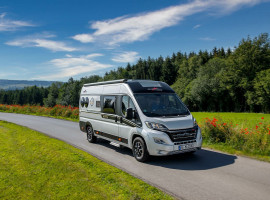 Malibu Van first class two rooms GT skyview 640 LE RB
